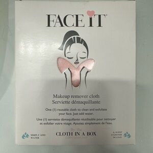 Cloth In A Box Face It Pink Ultra Soft Microfiber Makeup Remover